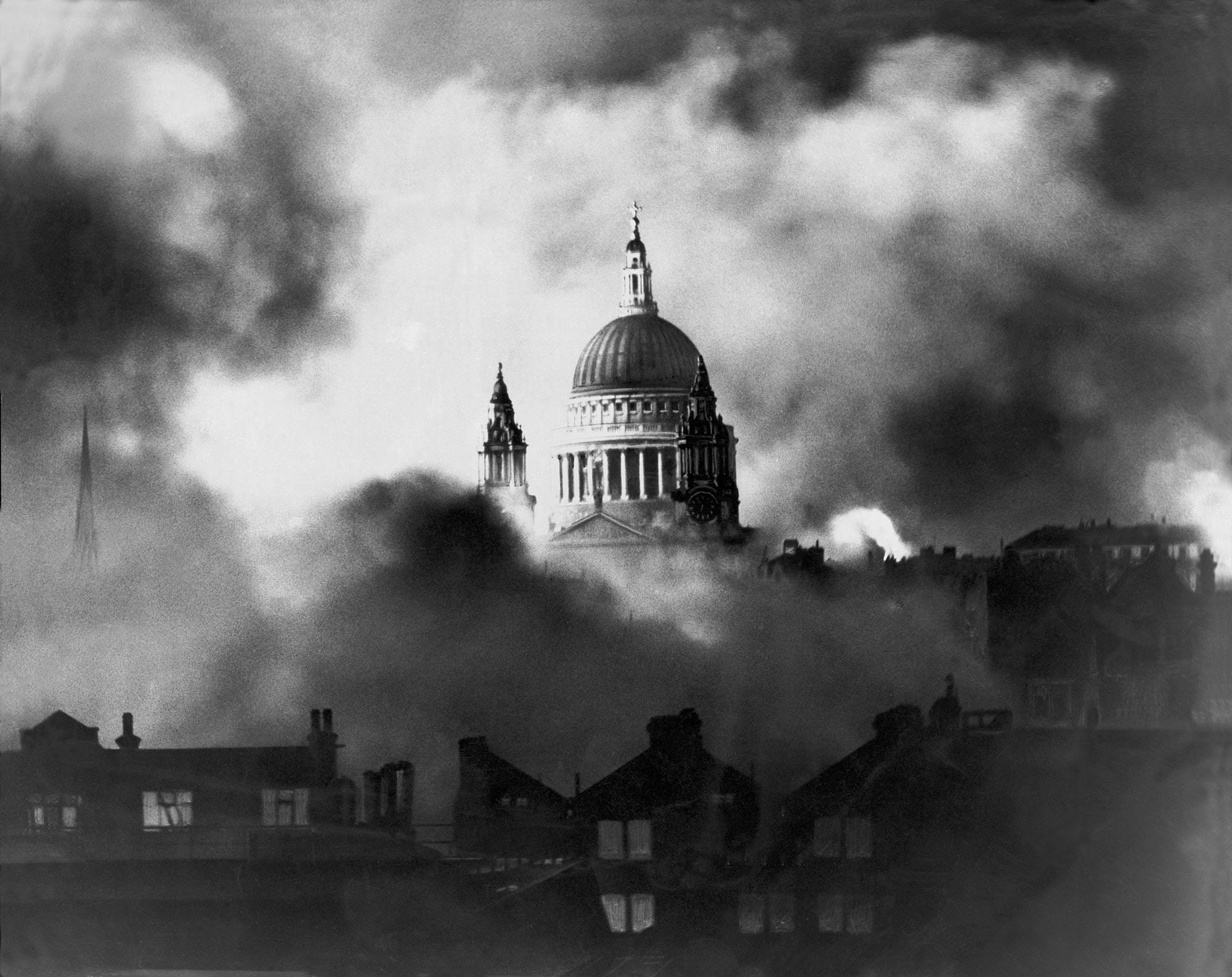 Hachette UK - St Paul’s Survives